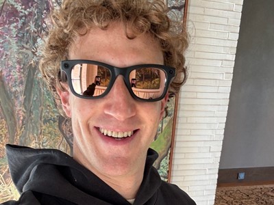 Mark Zuckerberg navodno razvija AI klona koji će 'sastančiti' umjesto njega