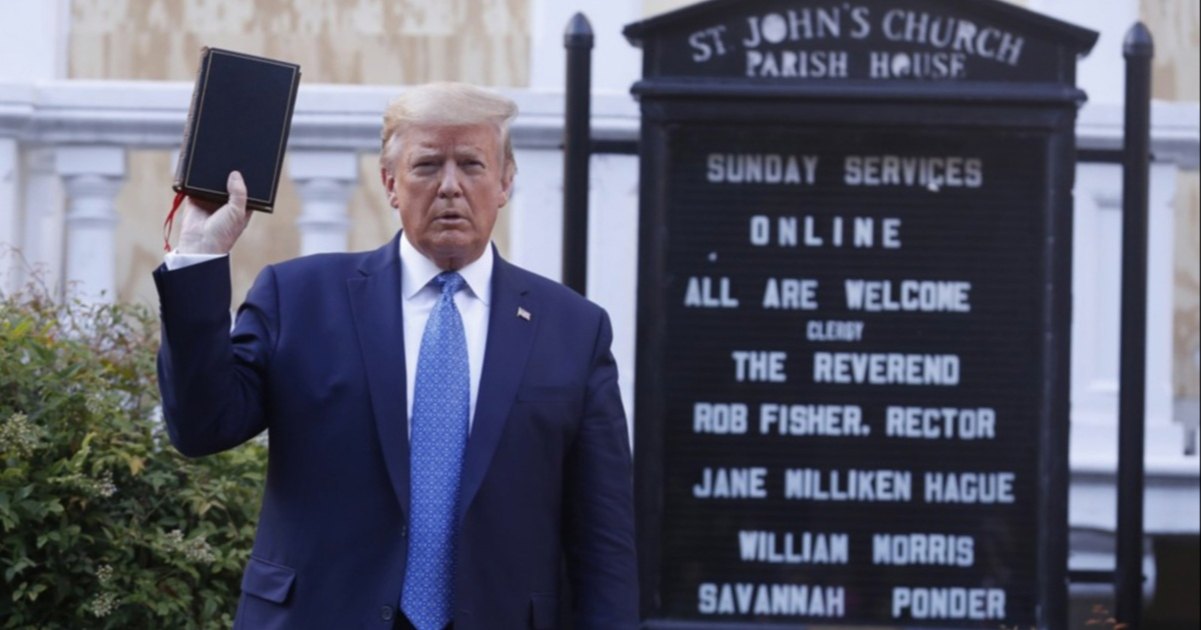 Trump i republikanci za 250. obljetnicu SAD-a sudjeluju u maratonskom čitanju Biblije