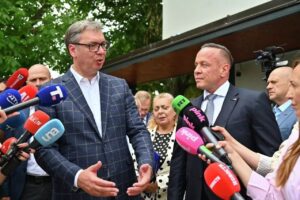 Vučić i Bocan-Harčenko obišli dispečerski centar Železnica Srbije koji je izgradio RŽD