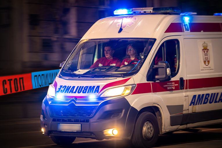 TINEJDŽERKA (18) IZBODENA NOŽEM! Horor u Beogradu!