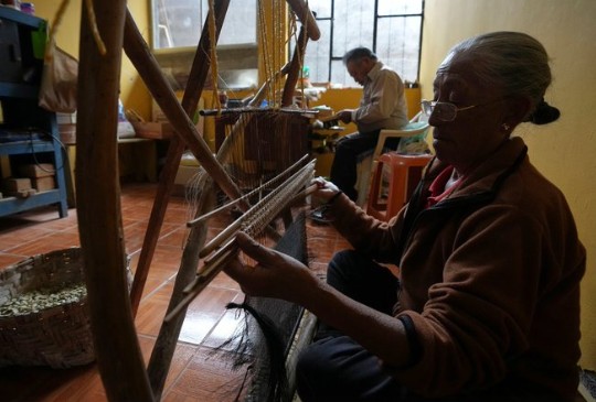Ecuadorian artisans working to preserve the traditional craft of weaving horsehair strainers