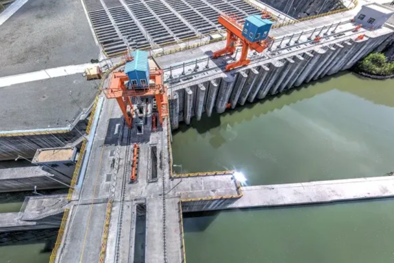Thursday power outages are a reminder that the Coca Codo Sinclair hydro plant is in trouble
