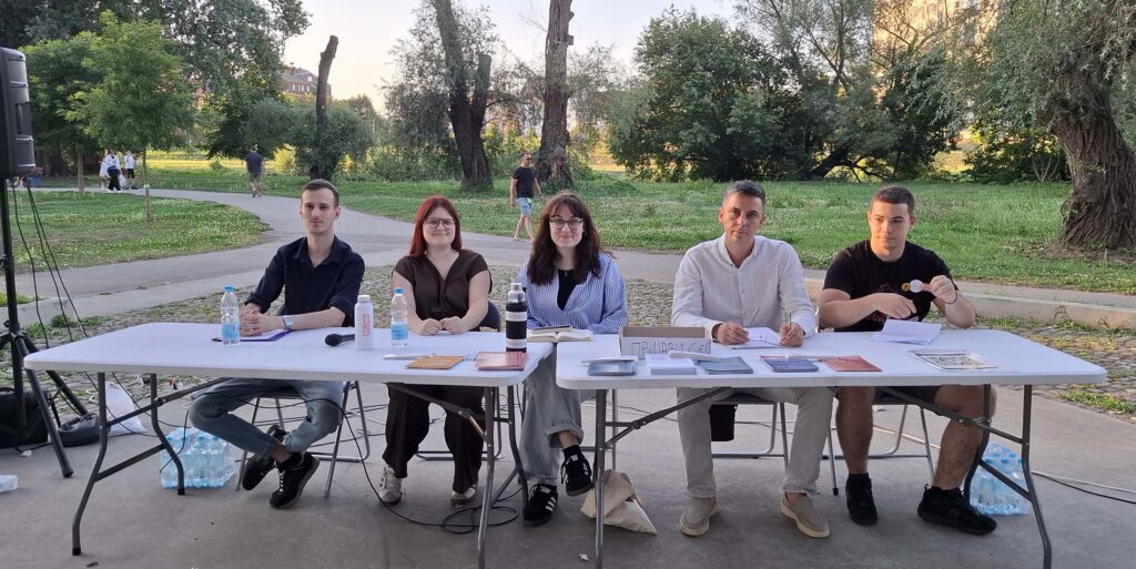 Tribina studenata u Čačku: Građani u velikom broju podržali borbu za kontrolu izbora