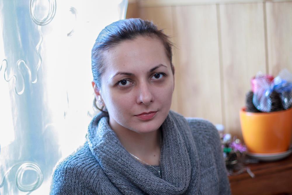 Muž je krenuo da urla na mene što nisam lepo spremila večeru, a svekrva se samo smeškala u ćošku: Nisu ni slutili kakvu ću im scenu pred gostima prirediti