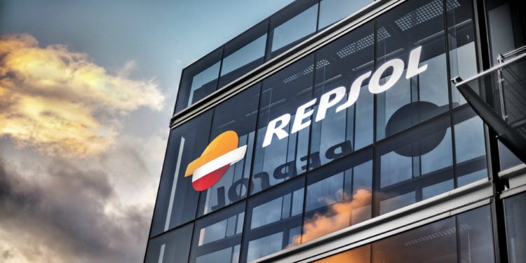 Pdvsa y Repsol sellan un acuerdo de pagos para proteger la producción futura