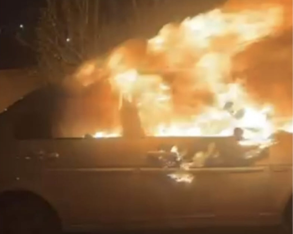 Settlers Attack West Bank Villages, Burn Homes and Cars; Several Palestinians Injured