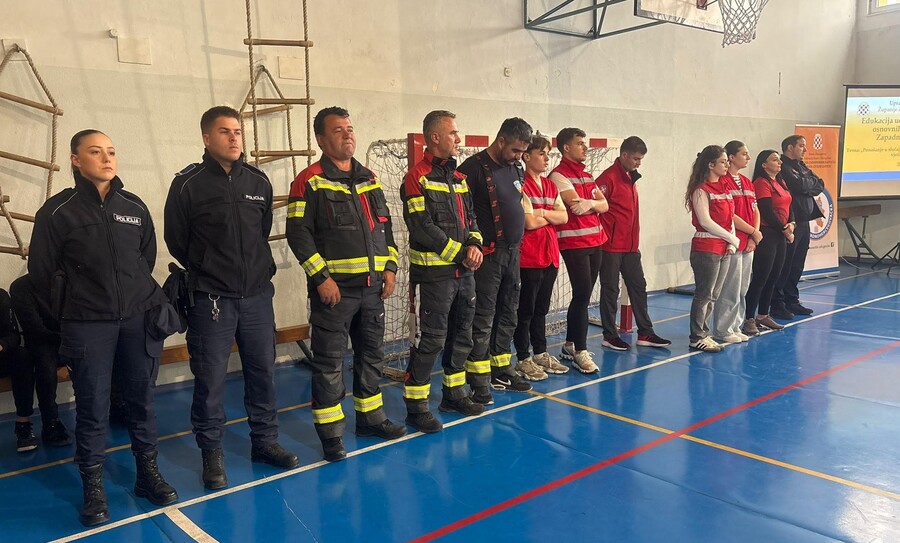 Vježba spašavanja i evakuacije: Školarci u Ljubuškom učili kako reagirati u kriznim situacijama