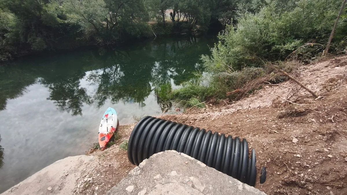 Mještani upozorili na cijevi kod vrela Bunice, reagovalo Federalno ministarstvo okoliša FOTO