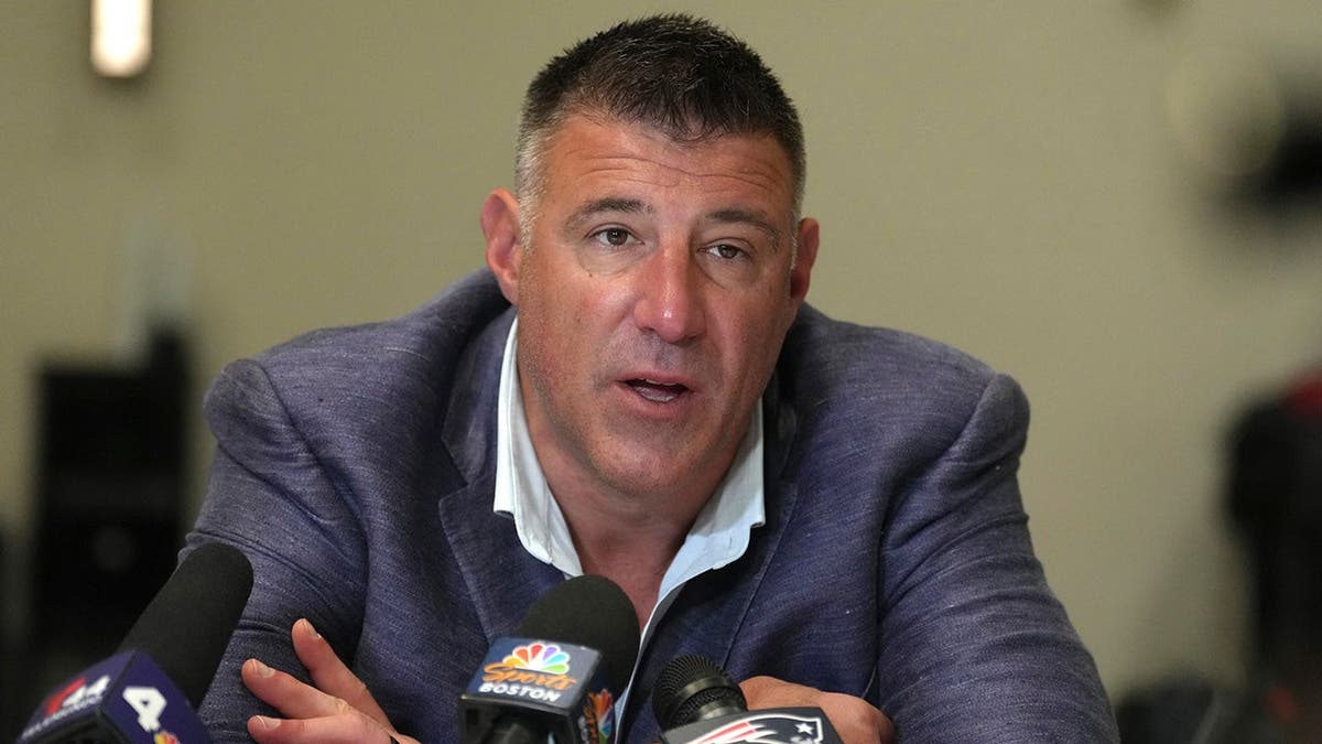 How the Dianna Russini-Mike Vrabel scandal could derail the Patriots’ season on the field