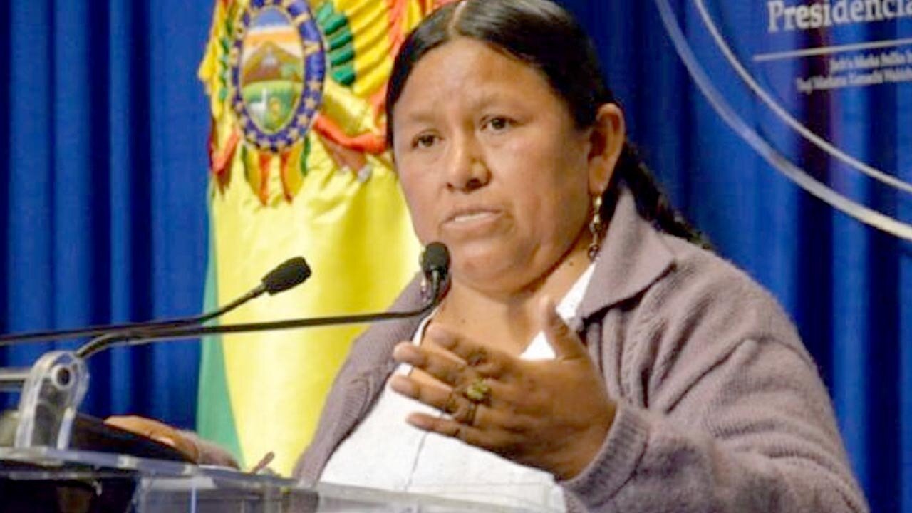 Policía de Santa Cruz niega aprehensión de Nemesia Achacollo