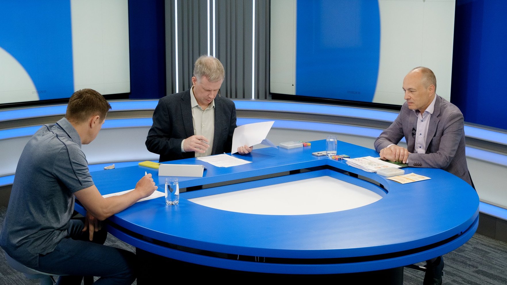 "Spried ar Delfi", cik pamatots ir atbalsts bridža čempionāta rīkošanai. Pilns ieraksts