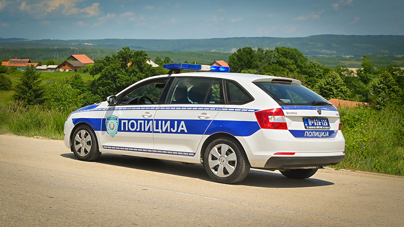 Sa 2,51 promilom sleteo sa puta: Vozač i suvozač povređeni