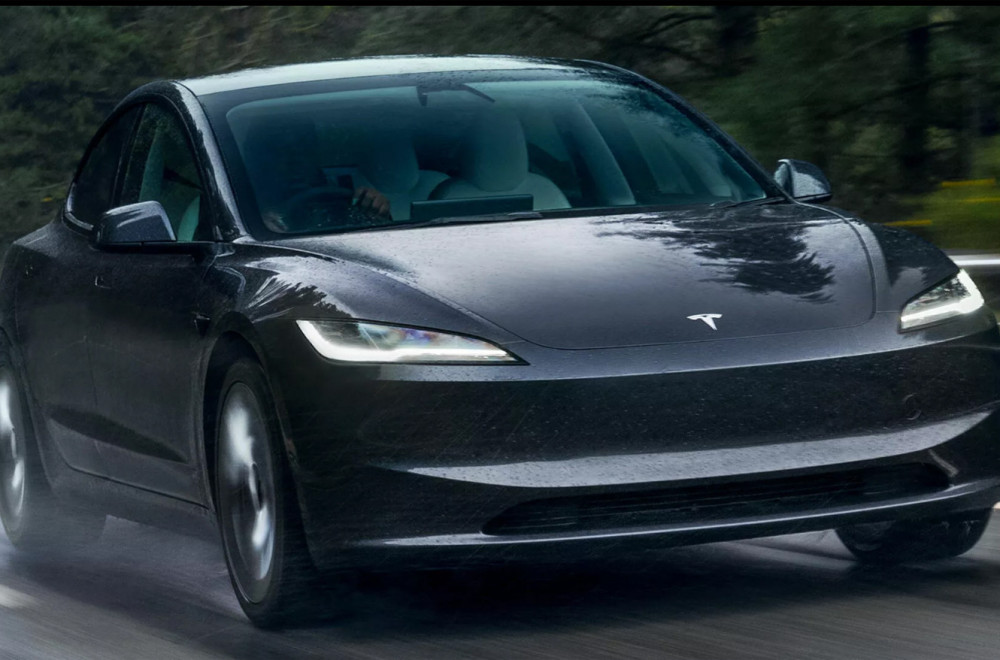 Veliki opoziv Tesle: Model 3 i Model Y imaju problem sa farovima