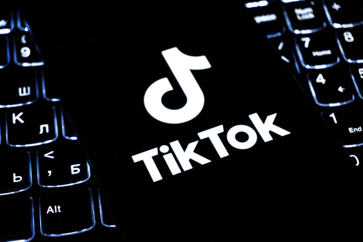Melodia virală care a cucerit TikTok-ul. Alex Stamate a devenit cel mai ”disprețuit” bărbat de pe internet