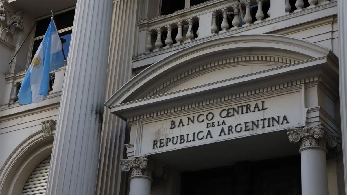 El Gobierno incorporó utilidades del BCRA al Presupuesto, pero le pide al Congreso que limite esa herramienta