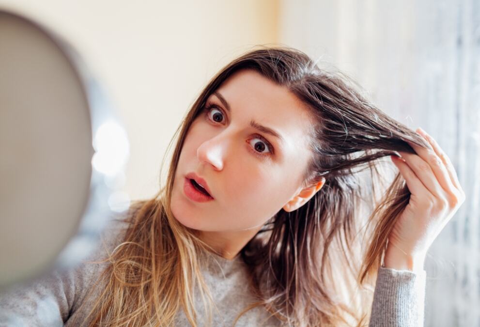 Ujutru operete kosu do večeri je već masna? Evo kako da to sprečite