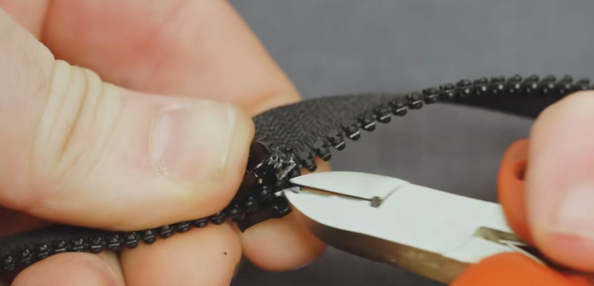 5 tehnika za popravku najčešćih problema sa rajsferšlusom: Sve rešivo kod kuće, bez odlaska kod krojača