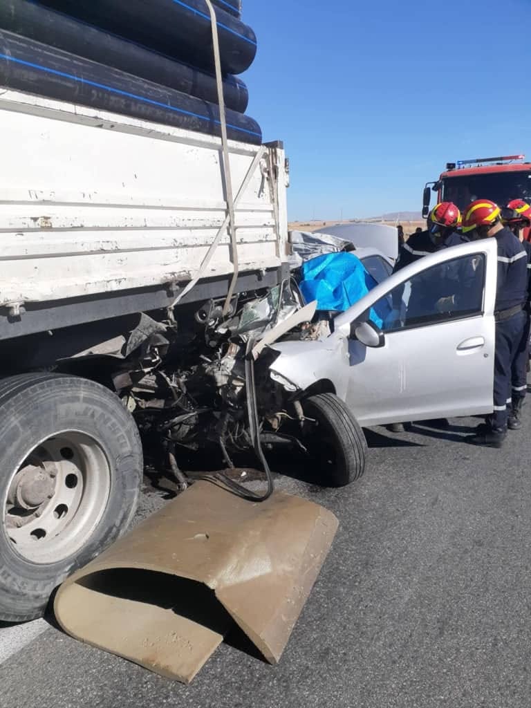 غليزان.. قتيل و3 جرحى في انحراف شاحنة واصطدامها بسيارتين في وادي ارهيو