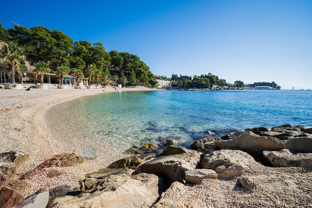 IZDATO HITNO UPOZORENJE ZA RODITELJE Primetili nešto sumnjivo na plaži, pozvali policiju, a onda je otkriven PAKAO! Turisti se šokirali u Hrvatskoj 