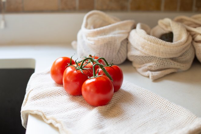 En paradižnik, pet držav: kako ga pripravijo Italijani, Francozi, Japonci, Skandinavci in Turki