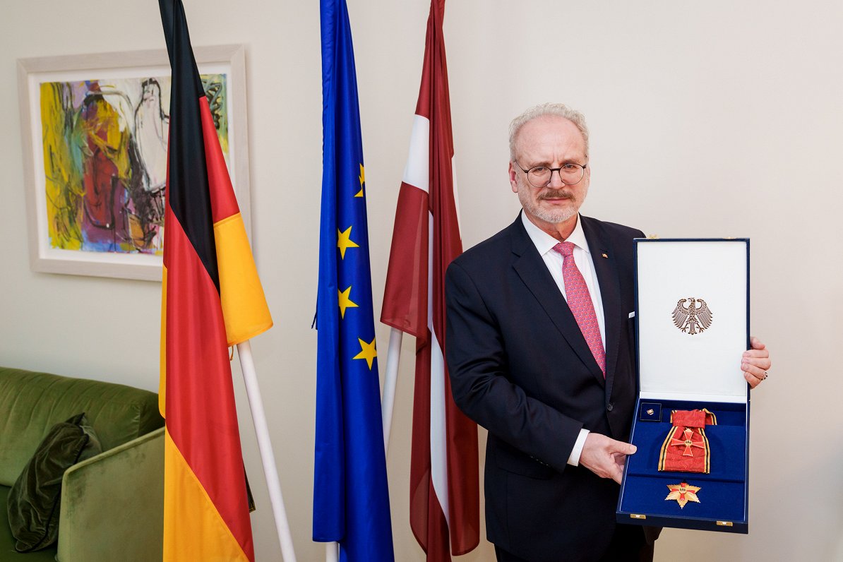 Former President Levits receives Germany's highest honour