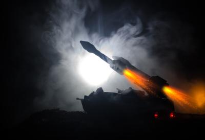 Ruska raketa Orešnik razorila Kijev, a evo zašto od nje strahuje čitav Zapad: Ima domet do 5.500 km i neuhvatljiva je za PVO sisteme širom Evrope (VIDEO)
