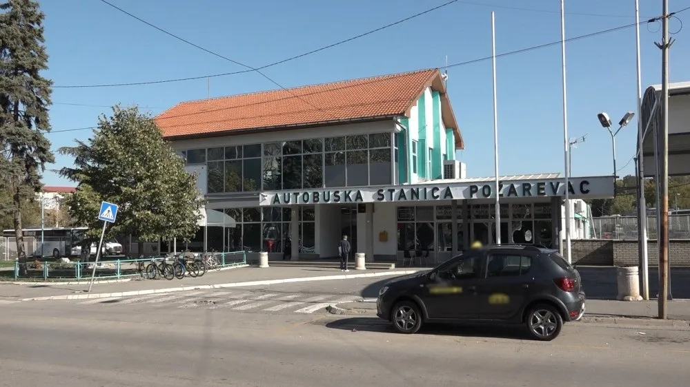 LITAS NA IVICI ESKALACIJE: Policijski upad, sporan dokument i tajni sastanci, radnici tvrde da se nameštaju otkazi