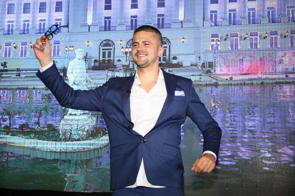 OŽENIO SE BILAL BRAJLOVIĆ: Davno zaboravio Maju Marinković, OVO je njegova supruga! (VIDEO)