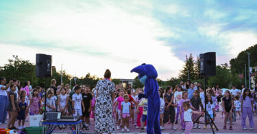 „Zbogom školo, dobro došlo ljeto“ ponovno okupilo brojne mališane u Širokom Brijegu