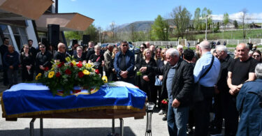 Dirljiv oproštaj: Serafina Lauš ispraćena na vječni počinak, obred ukopa predvodio njezin unuk