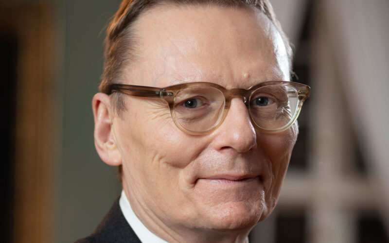 Nobelovac James A. Robinson dolazi u Zagreb na ABF