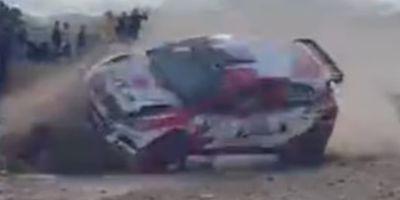 Nije za svačiji želudac - Automobil izleteo sa staze, poginuo navijač (VIDEO)