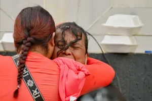 Trinta e três são resgatados na Venezuela, mas milhares continuam desaparecidos