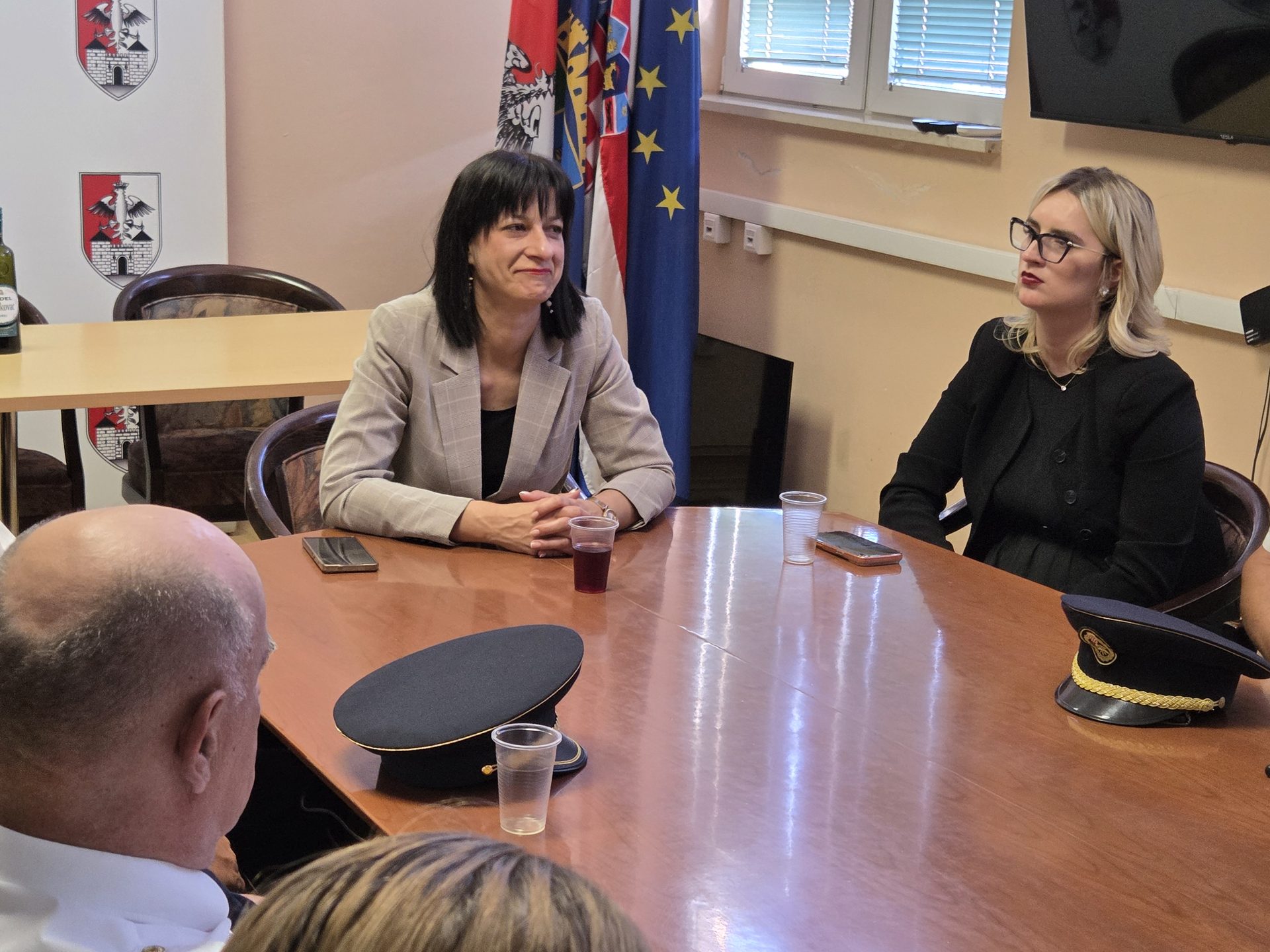 Petrinja obilježila Dan vatrogastva: Defile, pokazna vježba i zahvala vatrogascima za svakodnevnu spremnost