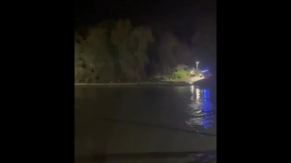 PUKAO PONTONSKI MOST U SVILAJNCU: Morava odnela improvizovanu vezu sa svetom (VIDEO)