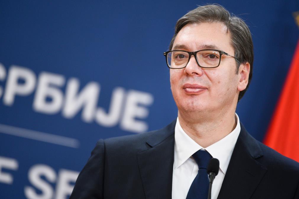 VUČIĆ POZVAO GRAĐANE NA VIDOVDANSKE DANE: Predsednik najavio velike skupove pred Vidovdan - centralni skup 27. juna u Beogradu