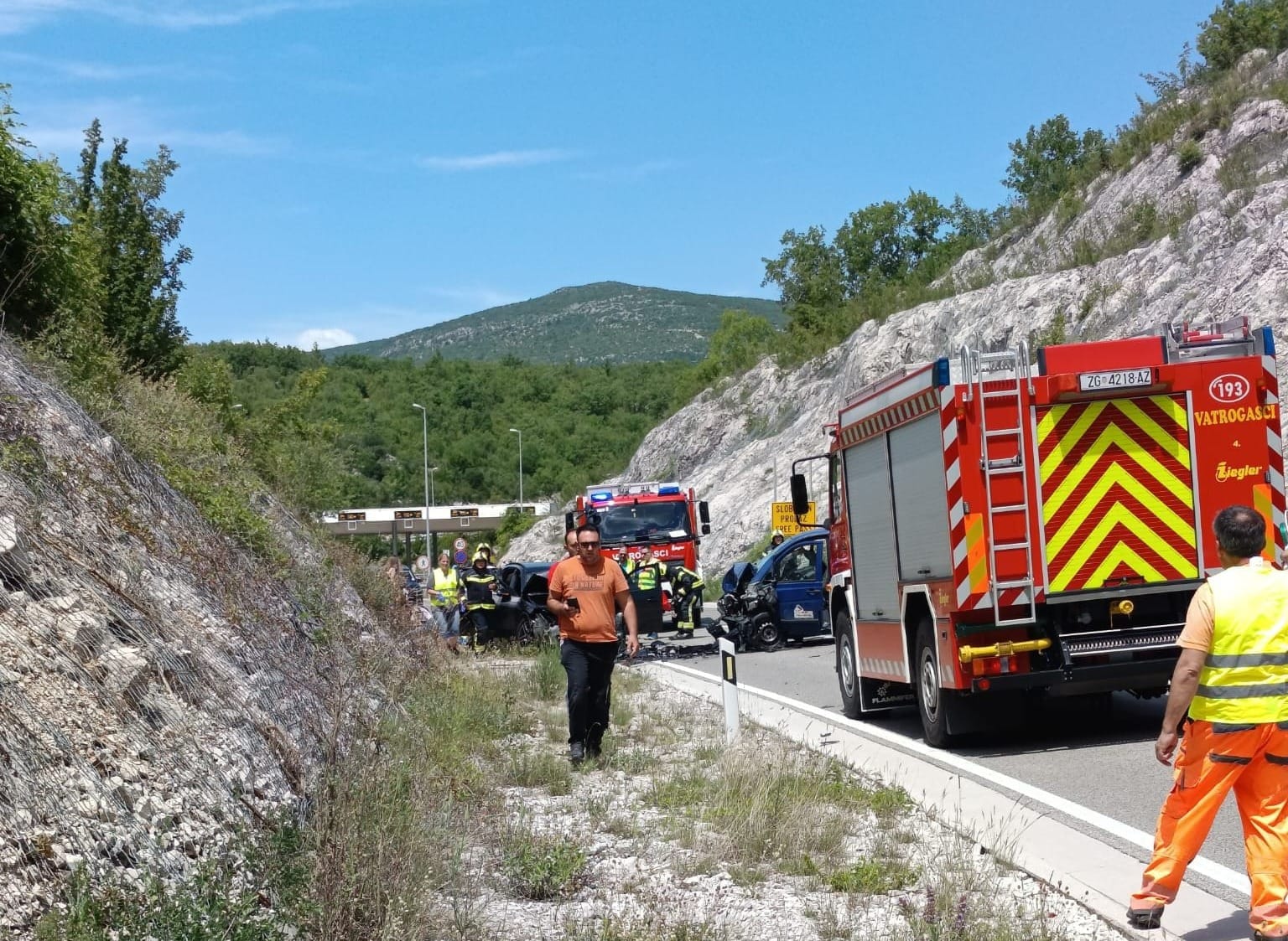 Završen očevid nakon teške nesreće kod Zagvozda: cesta ponovno otvorena