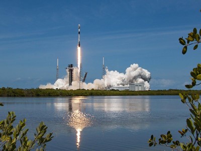 SpaceX želi postati mobilni operator