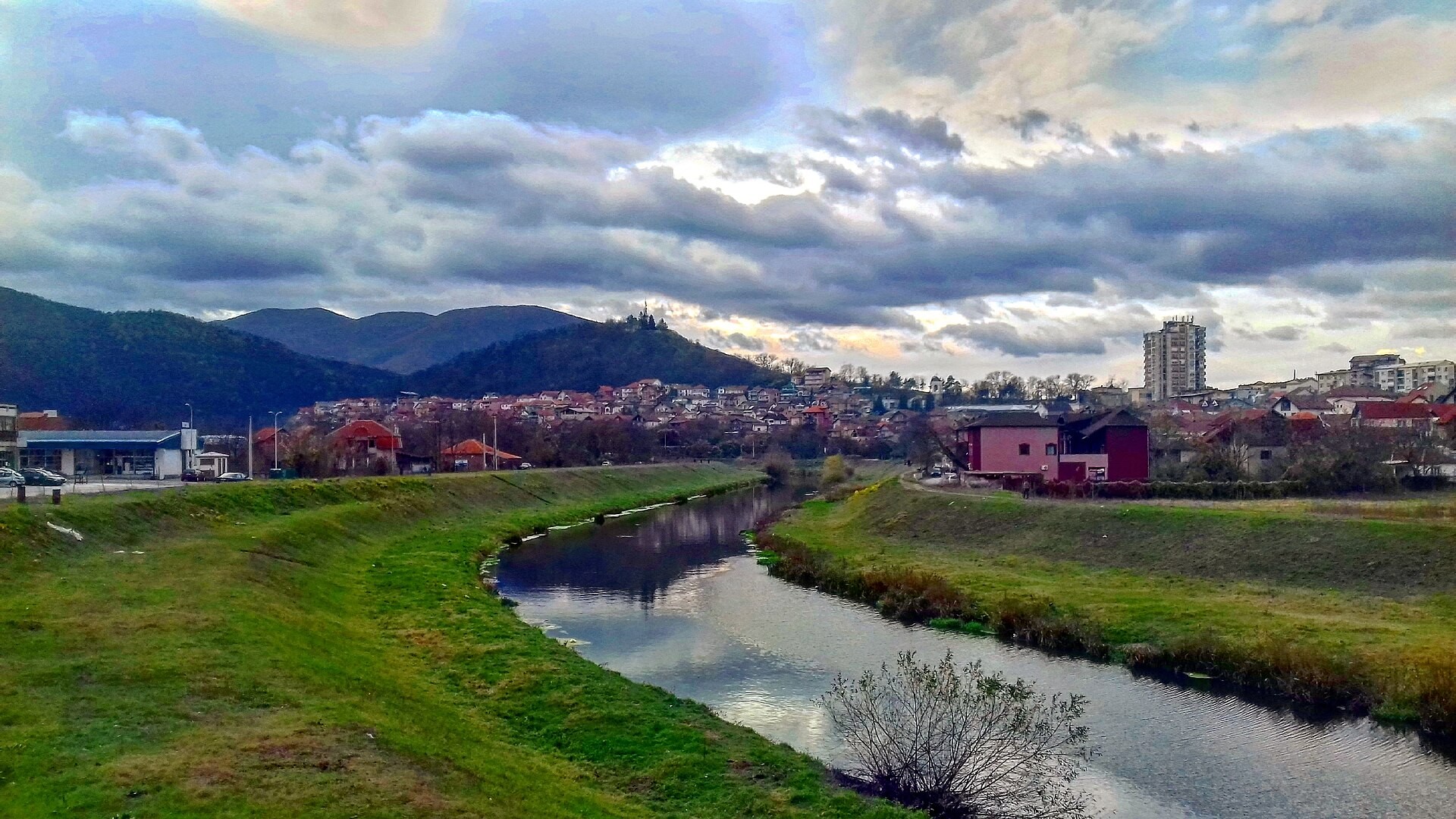 Ova se tri najevtini mesta vo Srbija za kupuvanje nedvižen imot - kvadrat čini pomalku od 1.000 evra