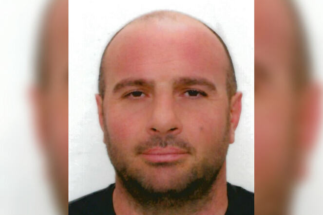 NAORUŽAN UZEO TAOCA, A ONDA SE ZAČULA PUCNJAVA Ko je Srđan Aleksić, zbog koga je vladalo OPSADNO STANJE u Sloveniji: Najteža akcija u istoriji države!
