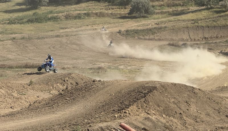 Antrenamente pe traseul de motocros de la Ungheni, înaintea etapei naționale din 30 august