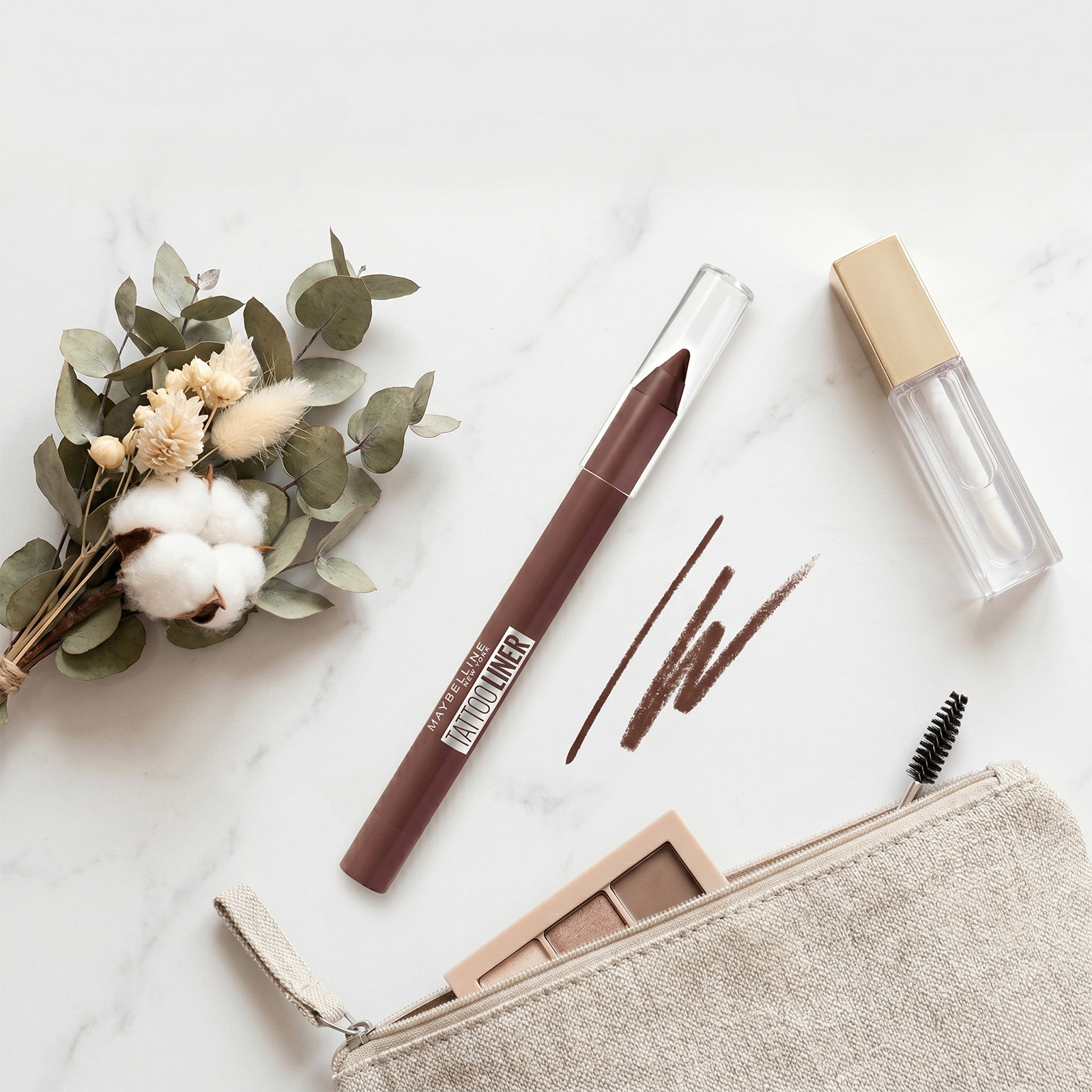 8 najboljih ajlajnera za žene preko 50 godina