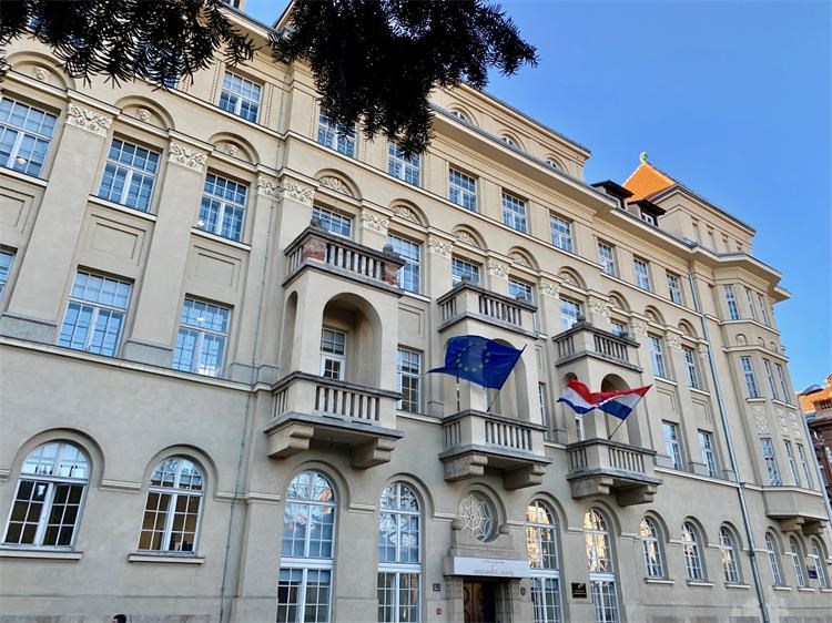 Glasnogovornica Ministarstva kulture i medija: Rok za donošenje Nacionalnoga plana hrvatske jezične politike odgođen zbog postupaka propisanih za strateške dokumente