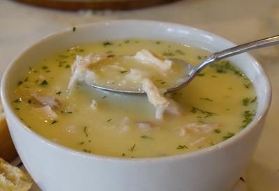 GRČKA PILEĆA SUPA sa limunom koji hvali nutricionistkinja Tatjana: Avgolemono jača organizam, smiruje stomak i vraća energiju nakon prve kašike