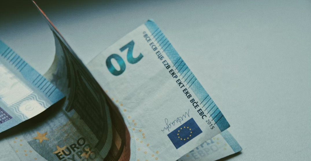 Adoptarea euro a dus la o creștere incredibilă a prețurilor în Bulgaria. Vicepreședintele ANAT: O bere costă de 2-3 ori mai mult decât în România. Prețurile acelea mici au dispărut cu desăvârșire