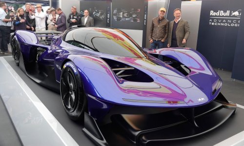 Spektakularni Red Bullov automobil uskoro izlazi na cestu. Evo kad kreću isporuke i koliko košta