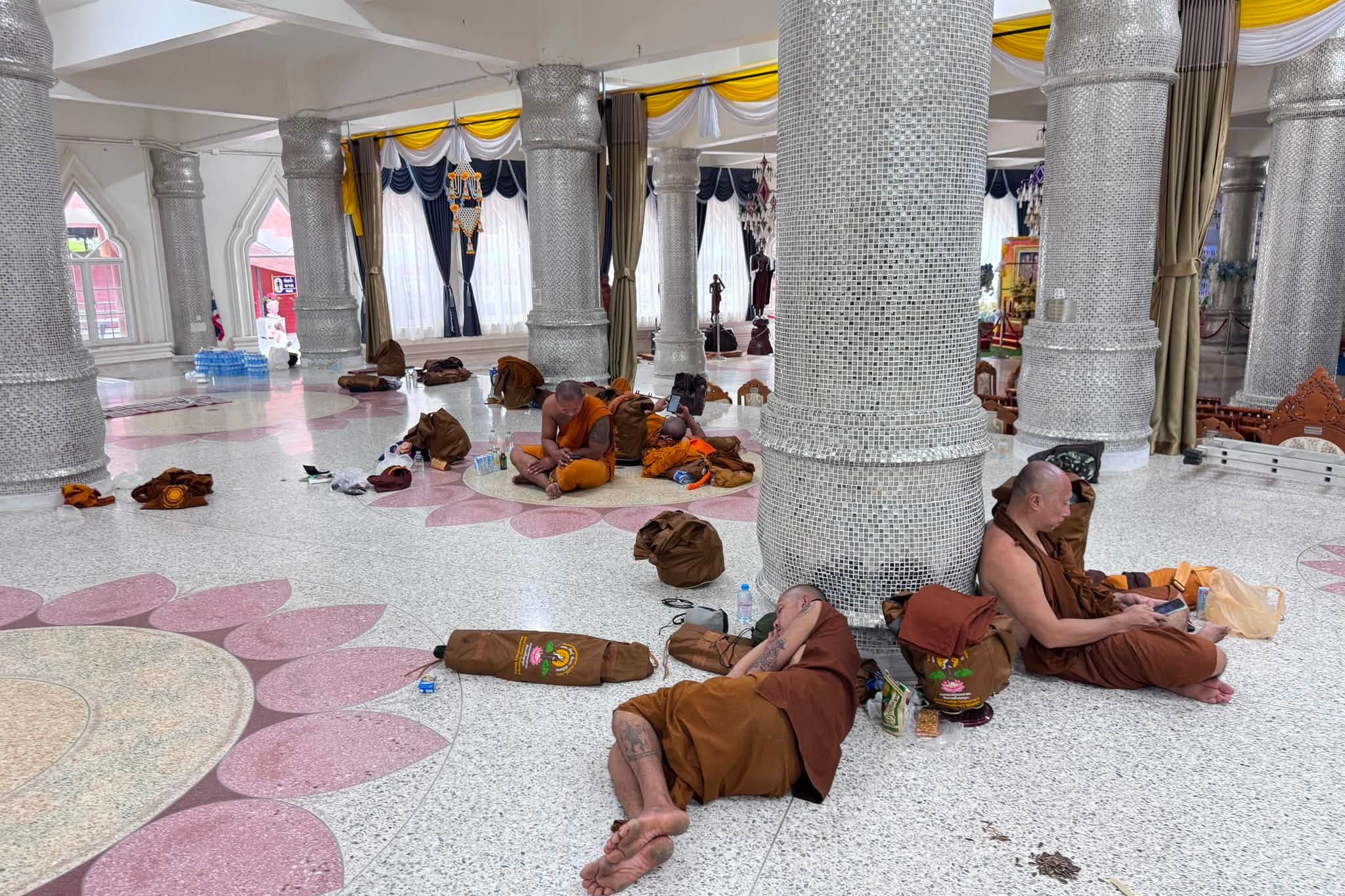 9 monks struck and killed in Thailand by 11-year-old driver