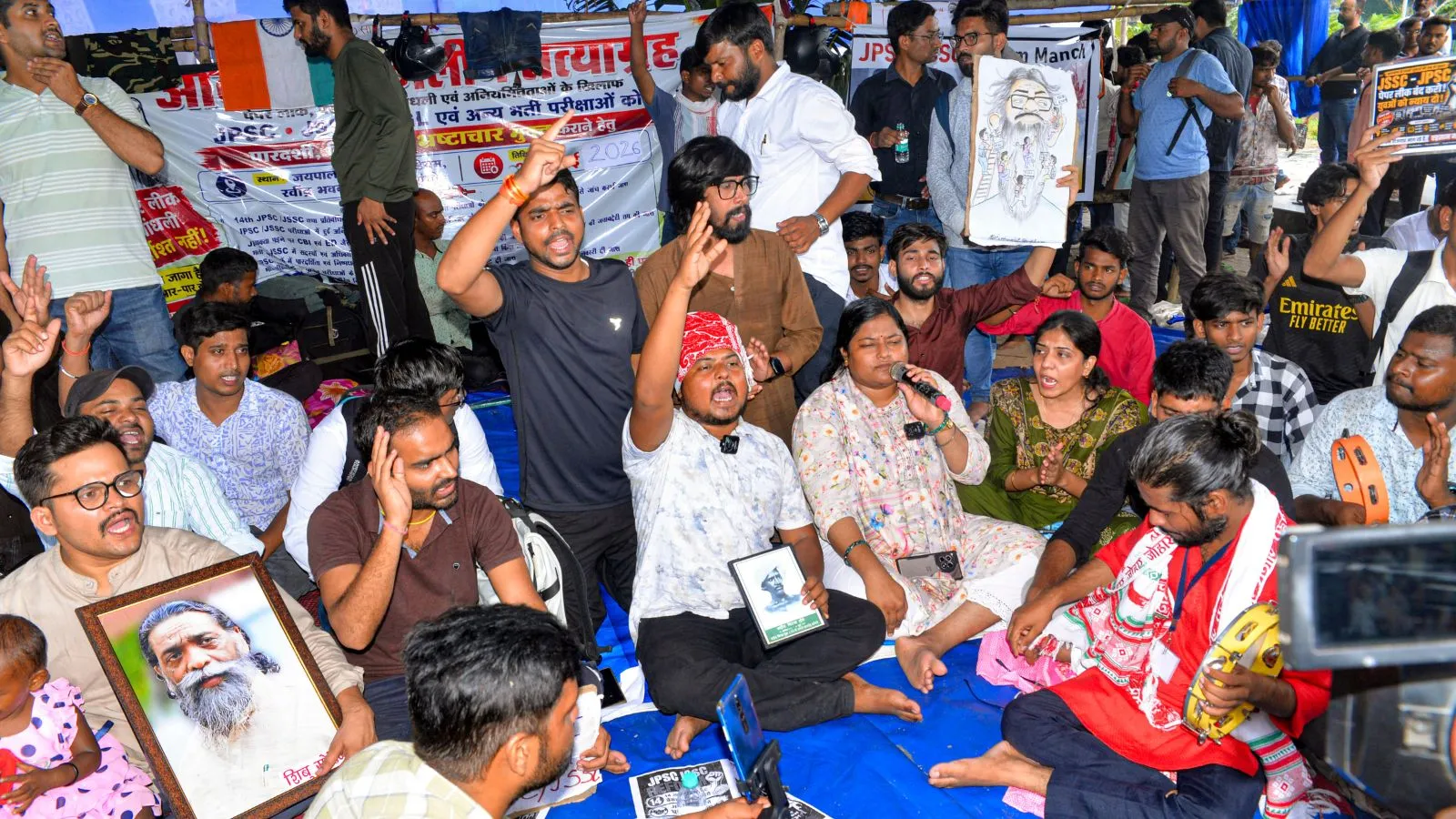 Jharkhand protest, Day 14: Government holds talks with students, seeks time to examine demands