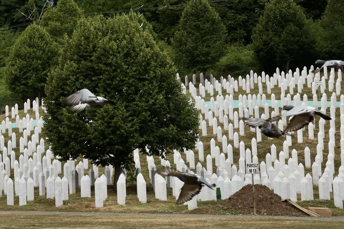 Mladi iz cijelog svijeta stigli u Potočare da uče o genocidu: "Želim znati šta je moj narod prošao 90-ih, o tome se ne govori dovoljno"