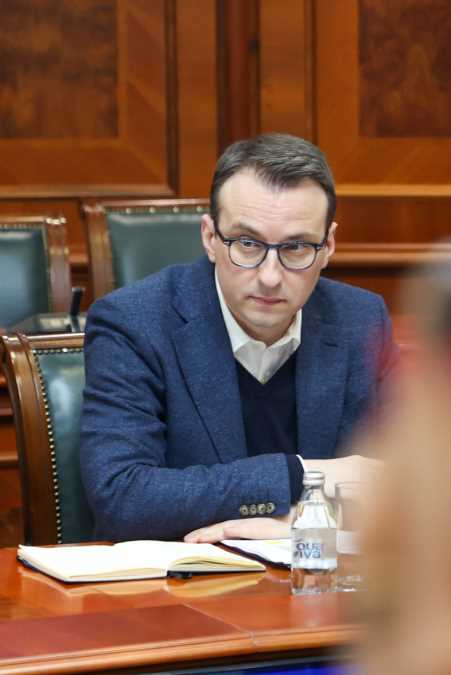 PETAR PETKOVIĆ OŠTRO ODGOVORIO PREMIJERU LAŽNE DRŽAVE: "Kurti uslovljava dijalog, ruši dogovore iz Brisela i Srbima uskraćuje osnovna prava"!